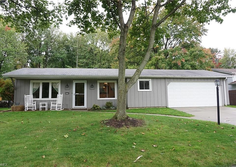 1st image of 16128 Walnut Creek Dr