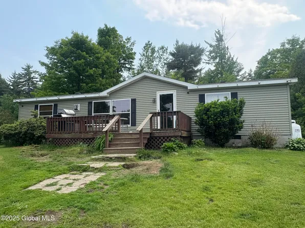 278 Lakeview Avenue, Port Henry, NY 12974