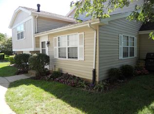 1574 Timber Trl, Wheaton, IL 60189