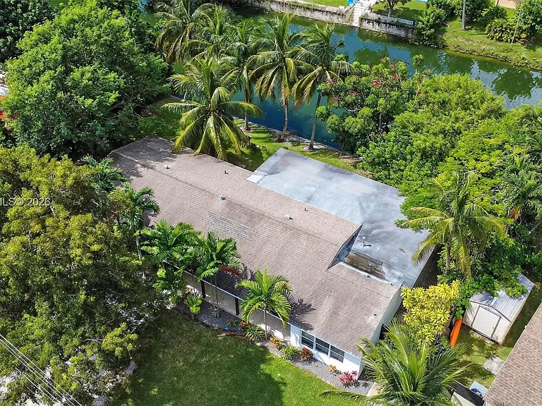 6090 SW 63rd Ave — Photo 49