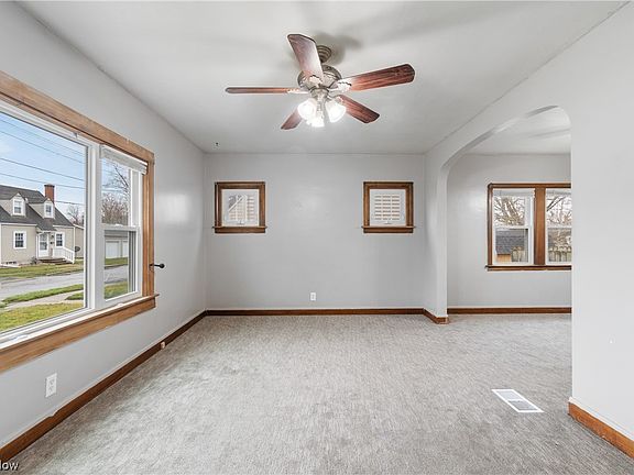 5th image of 630 Marlo Ave