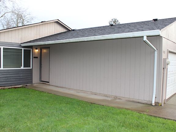 2nd image of 3583 SE Daren Dr