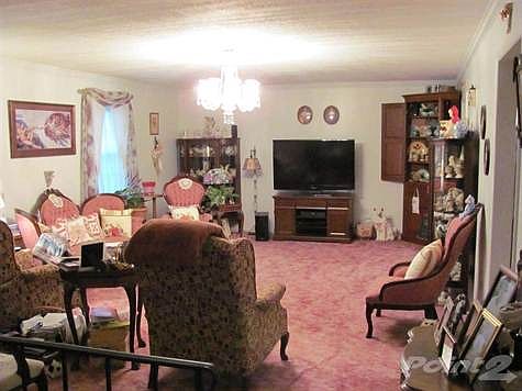 2nd image of 681 Ravenwood Dr