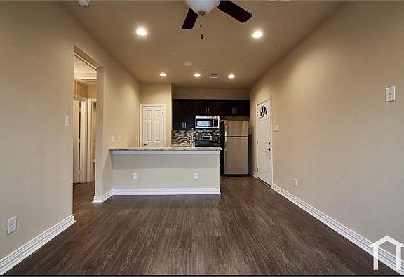 3rd image of 2942 Altoona St #3
