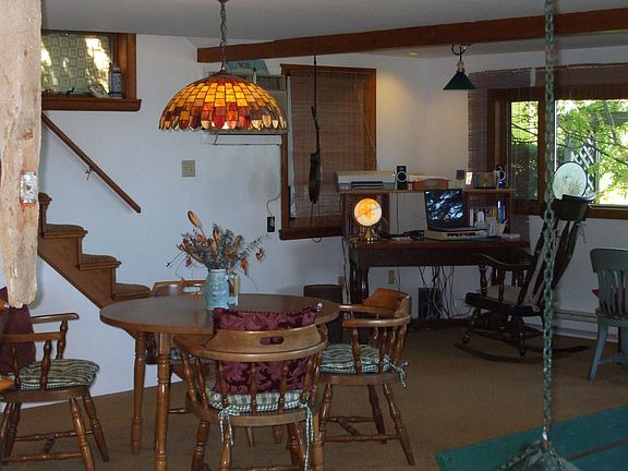 2nd level living area