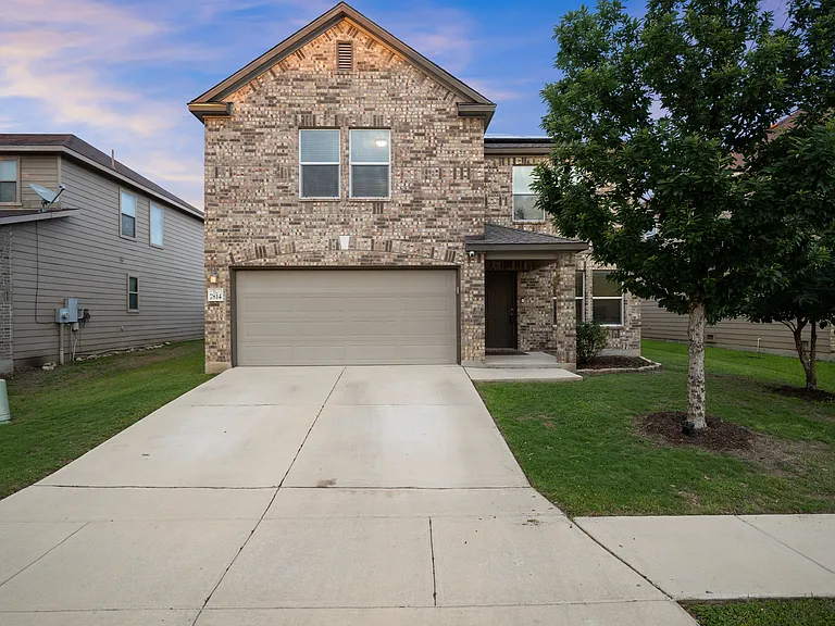 7814 Blackhawk Pass — Photo 2