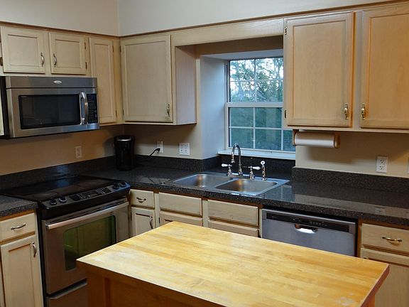 5th image of 4483 Summerset Dr