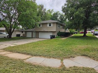 12415 Frances Cir, Omaha, NE 68144