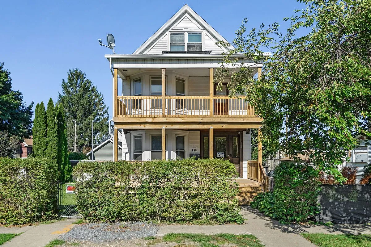 2 bed, 1.0 bath, 1224 sqft, $2,150 — Photo 1