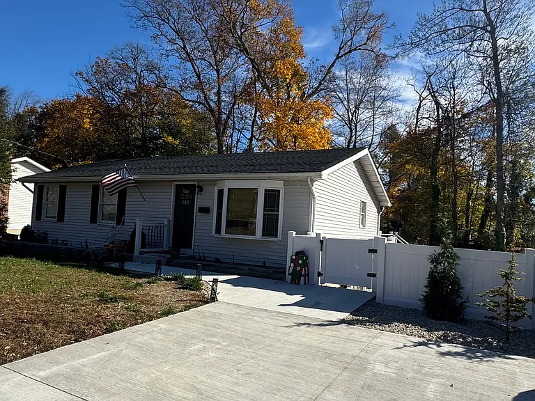 619 Glen Ave — Photo 1