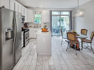 236 Price Ct, West New York, NJ 07093