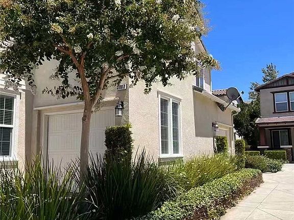 4th image of 31917 Red Pine Way