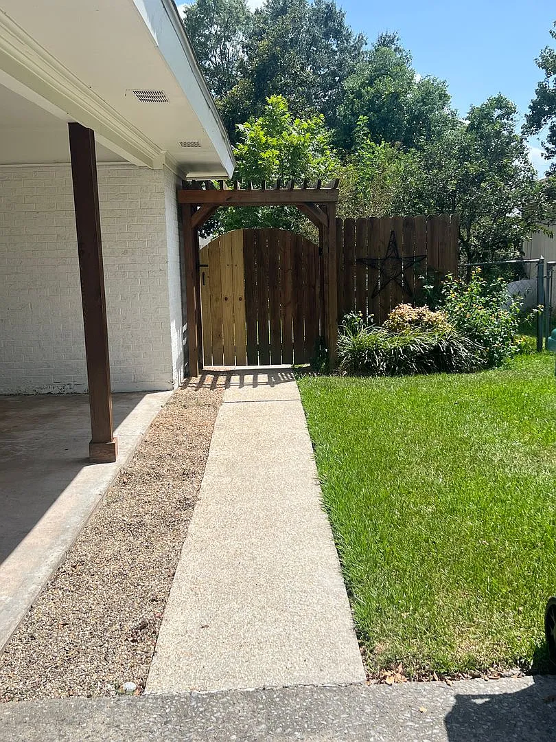 Renovated 3 Bed 1 Bath House in Sulphur — Photo 2