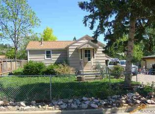 3930 Minnekahta Dr, Rapid City, SD 57702