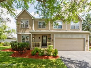 1536 Richmond St, Arlington Heights, IL 60004