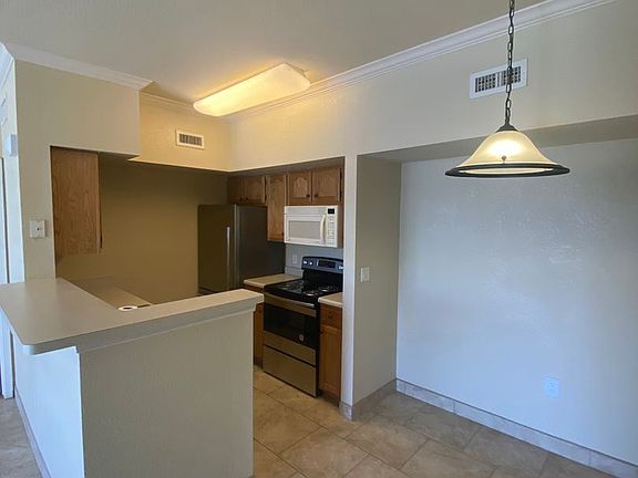 5th image of 3901 Sonoma Springs Ave APT 1407