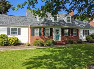 3 Holly Dr, Newport News, VA 23601