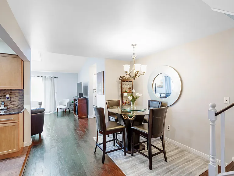 6405 Liberty Ave #5J — Photo 9