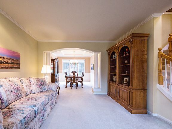 5th image of 15915 Manion Way NE