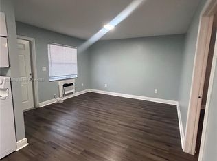 2137 Hayes St APT 18, Hollywood, FL 33020