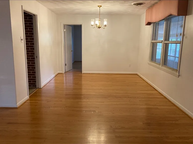 207 Riverview St — Photo 15
