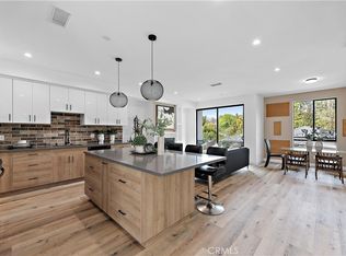 11860 W Flower, Valley Village, CA 91607