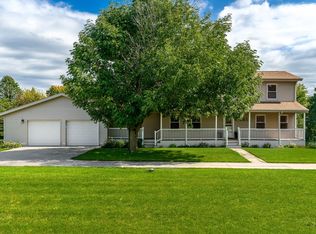 9445 Roanoak Dr, Rockford, IL 61107