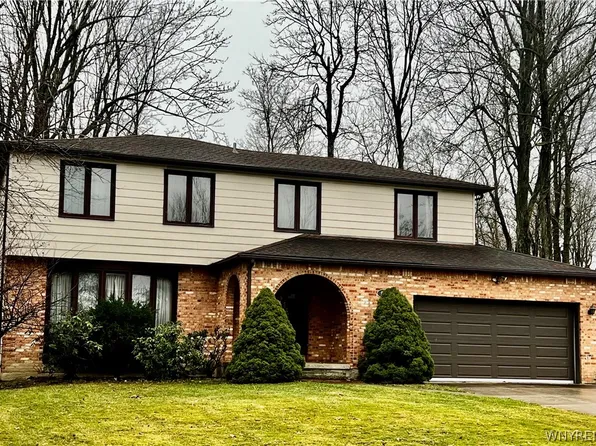 99 Sunrise Ter, Buffalo, NY 14224