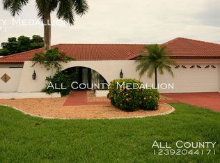 914 S Town And River Dr, Fort Myers, FL 33919