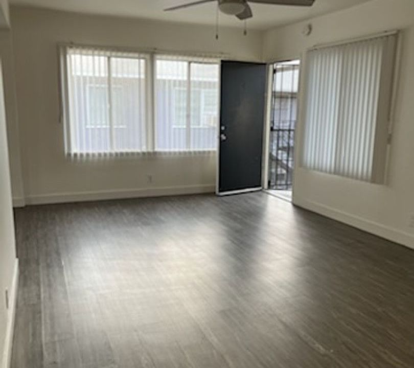 Blythe Apartments 1462331 Blythe St Panorama City CA Zillow