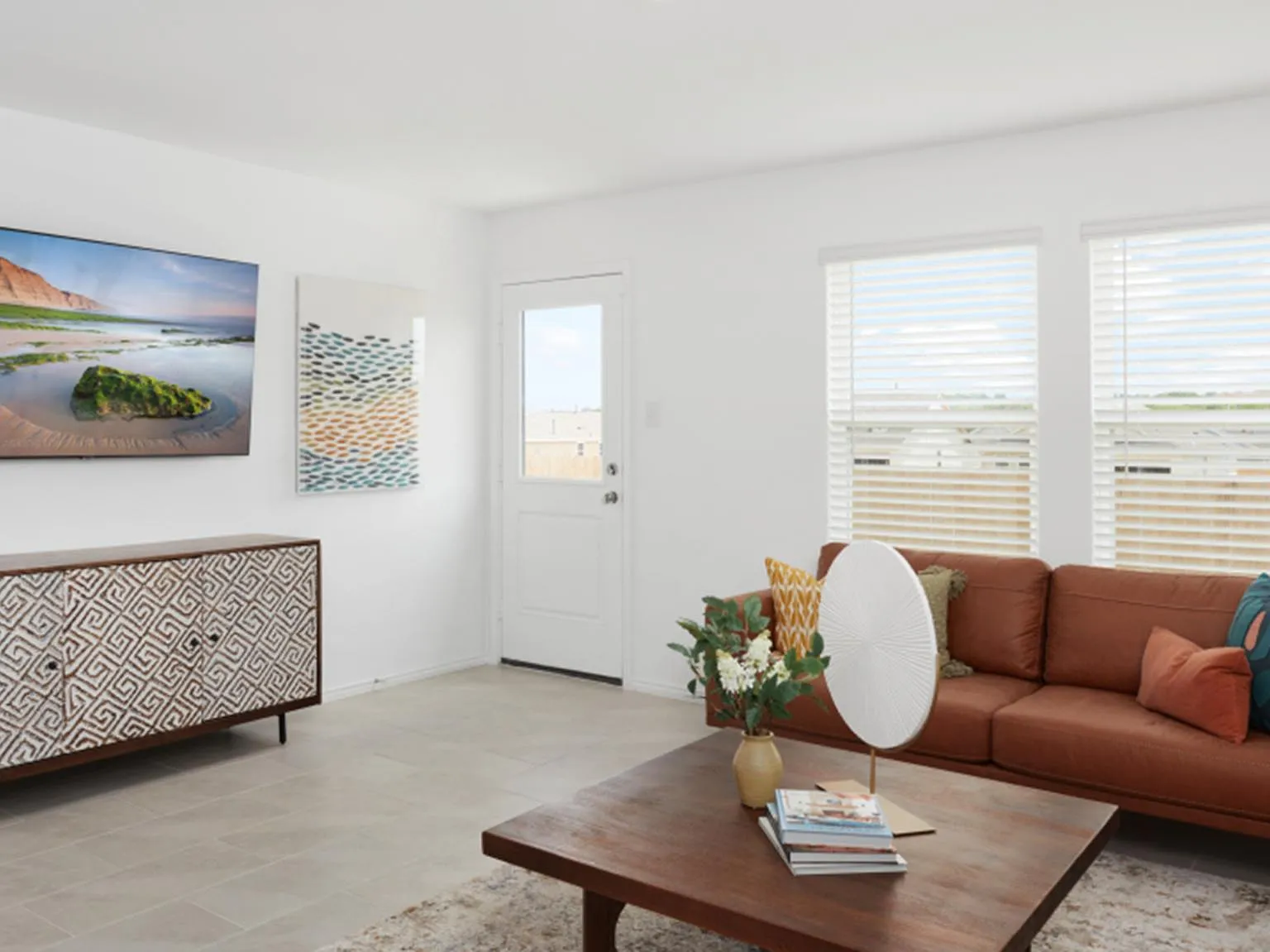 3 bed, 1474 sqft, $1,900 — Photo 2