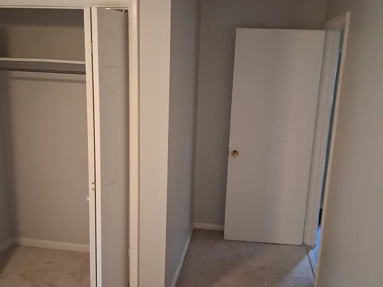 65 Lakeside Dr — Photo 4