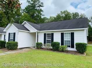 1023 Longview Dr, Goose Creek, SC 29445