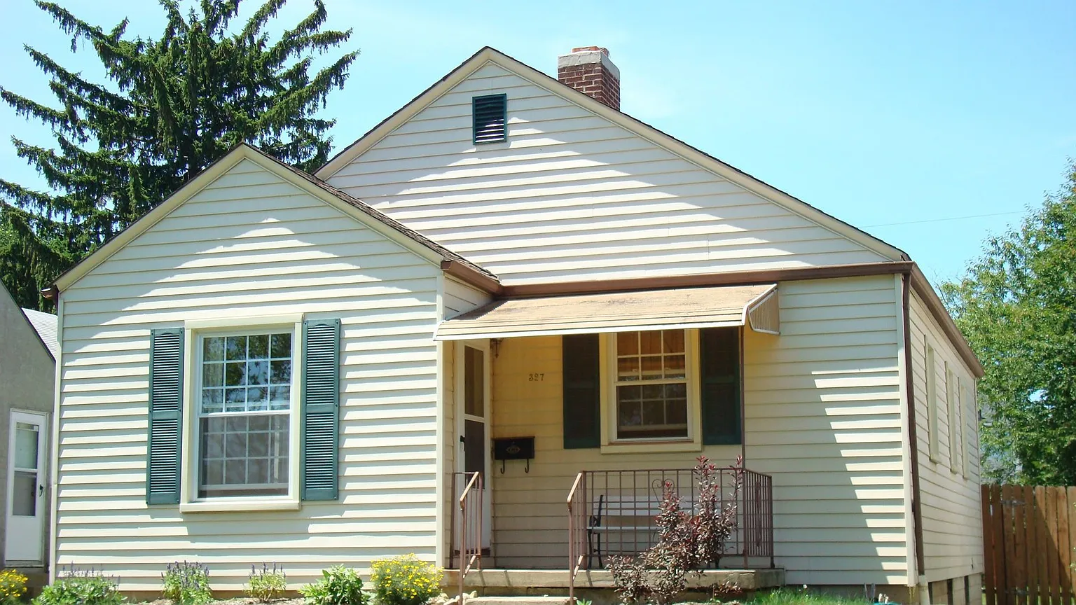 327 S Westgate Ave photo 1