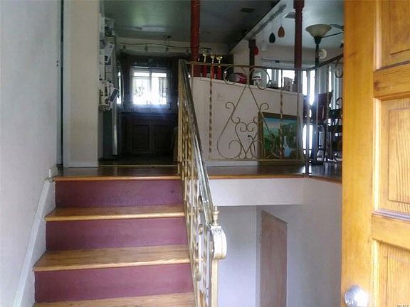 3rd image of 41 Franklin Ave