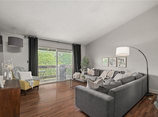 4530 Holly St APT 11, Kansas City, MO 64111