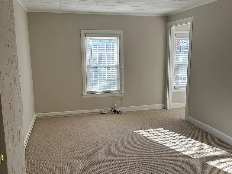 102 Brunswick Ave — Photo 9
