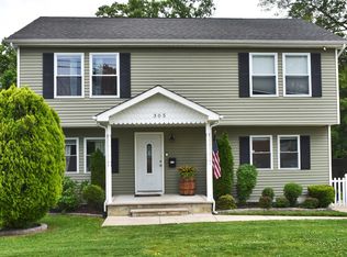 305 Prospect Ave, Laurence Harbor, NJ 08879