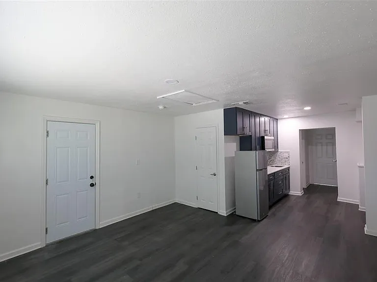 1500 Laurel Cir — Photo 18