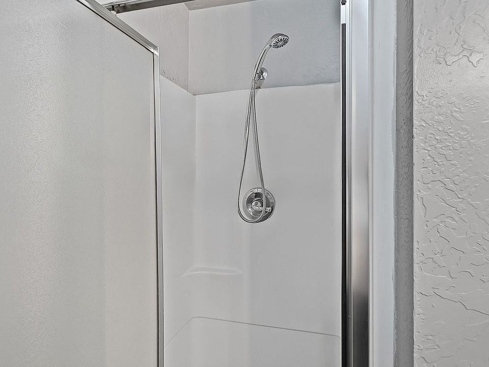 1st image of 529 Colorado Ave #31