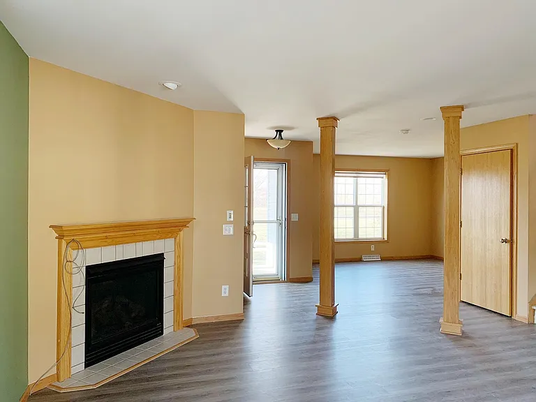 1643 Okeeffe Ave — Photo 3