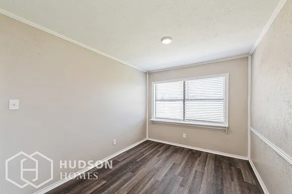 8609 Kensington Dr — Photo 8