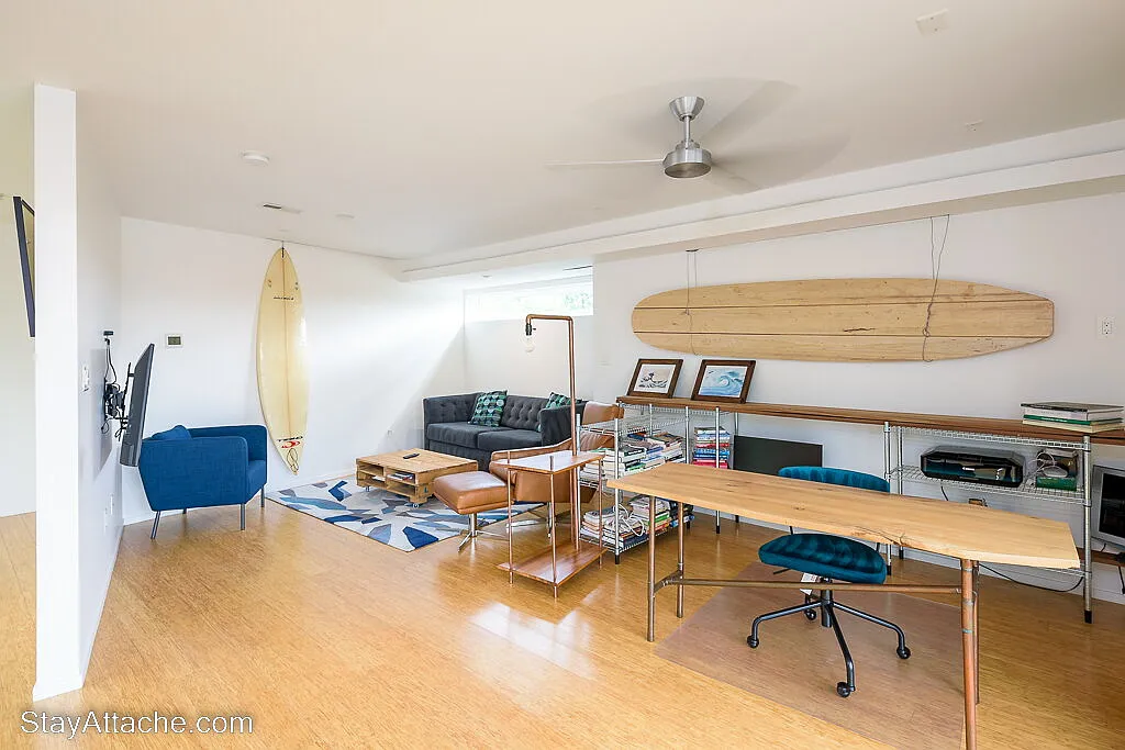 4 bed, 3.5 bath, 3395 sqft, $8,000 — Photo 1