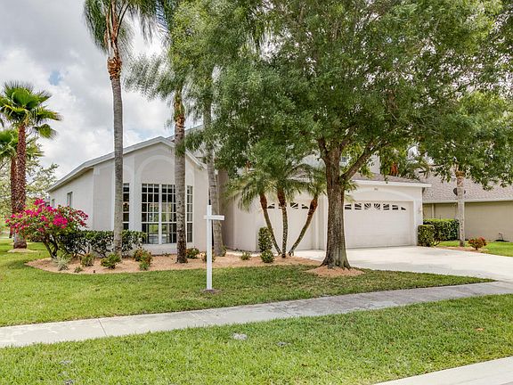 4th image of 3411 SW Islesworth Cir
