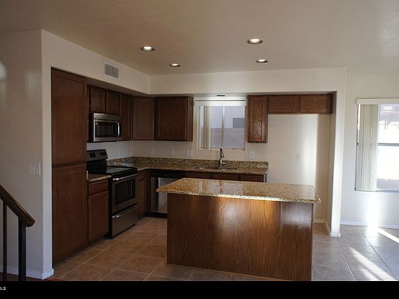 2nd image of 5819 W Brown St