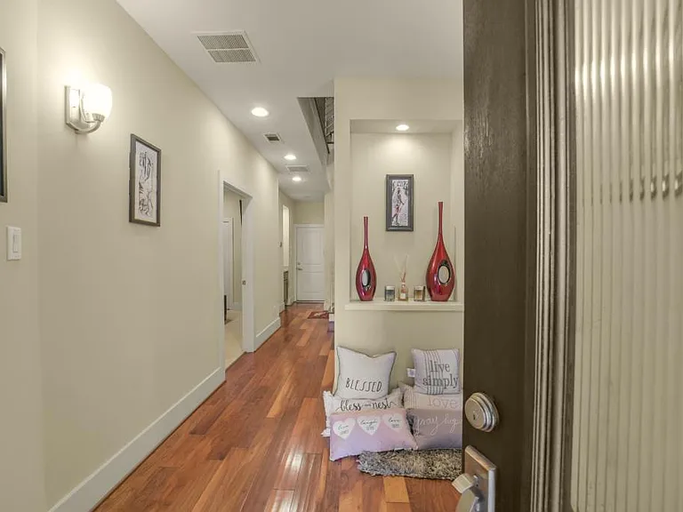 5425A Hidalgo St — Photo 5