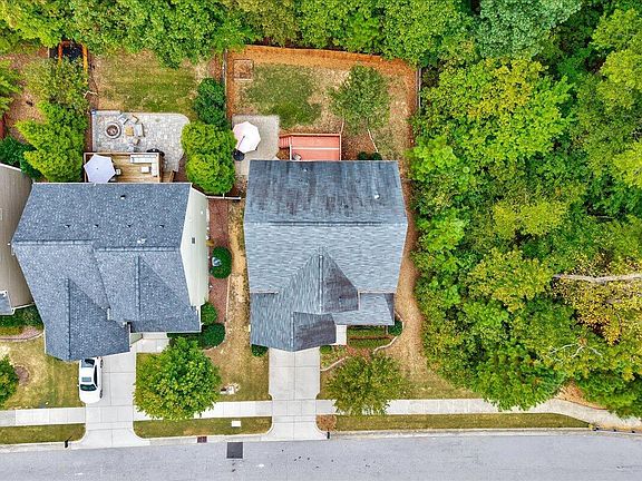 2nd image of 900 Bay Bouquet Ln
