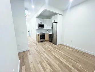 Rented by Manhattan Realty Group