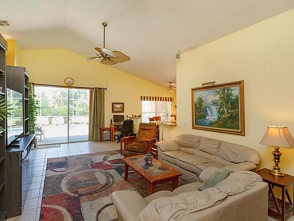 3rd image of 350 Troon Cir