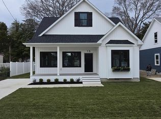 15 Oak Ave, Villas, NJ 08251